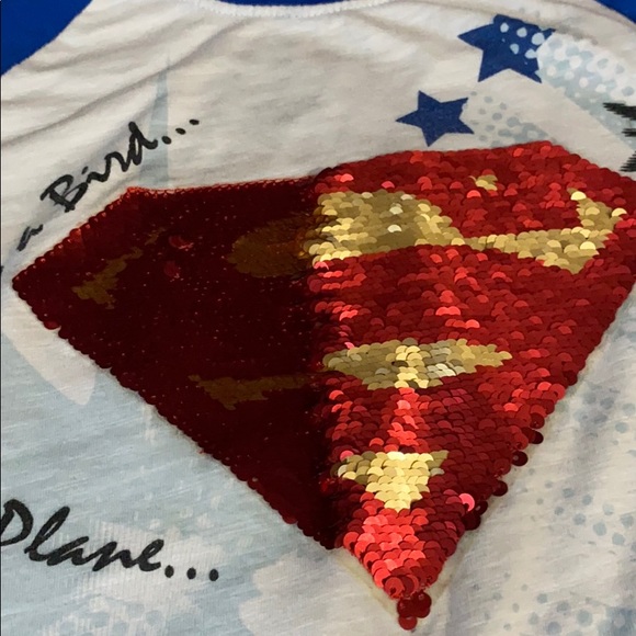 DC Comics Flip Sequin Superman Logo Raglan Shirt - Picture 4 of 7